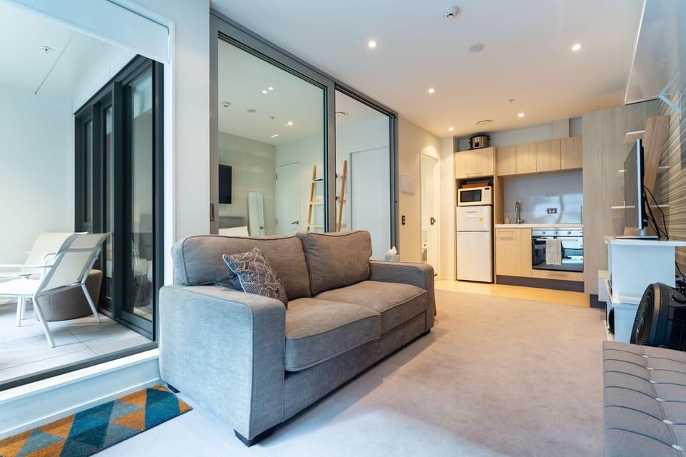 Apartment | Living area | 40-inch flat-screen TV with digital channels, TV