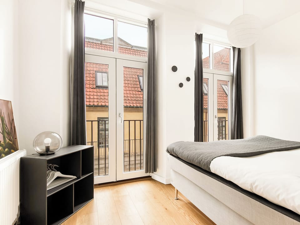 Leaves 3 - Pleasant 4-bdr Apt in Central Copenhagen Apartment in Copenhagen