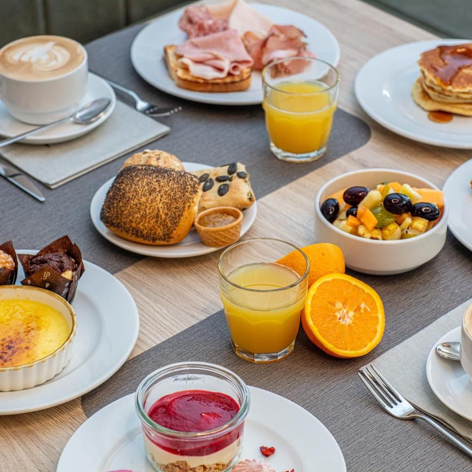 Breakfast meal