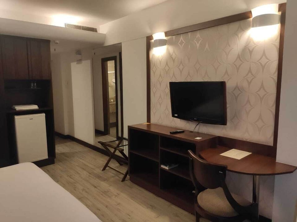 Deluxe Twin Room, 1 Bedroom | Free WiFi