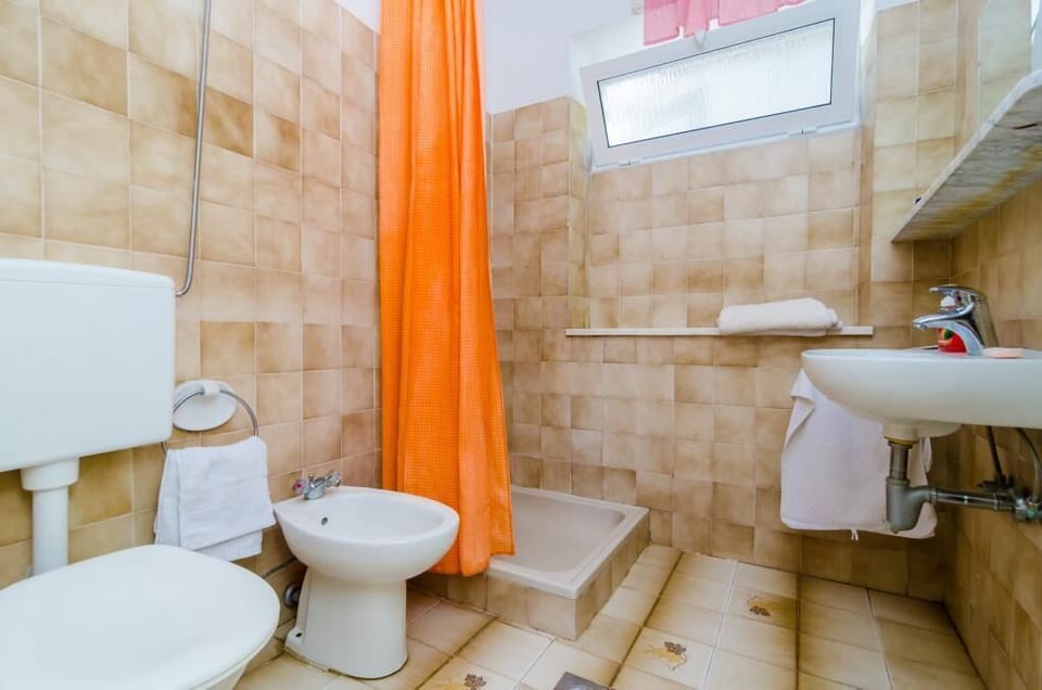 Double Room (Double Room) | Bathroom | Shower