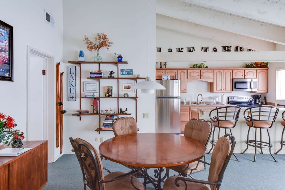 Condo, Multiple Beds, Patio, Mountain View (Waters Edge Vista #3) | Dining