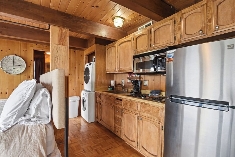 Studio Suite, 1 King Bed (Stargazer) | Private kitchen | Fridge, microwave, stovetop, coffee/tea maker