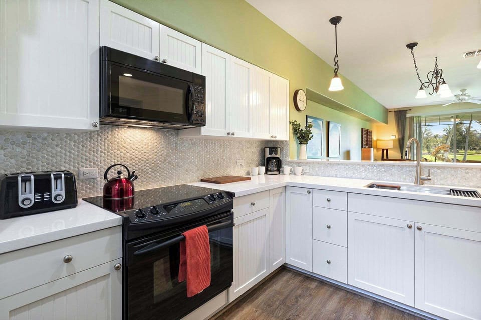 Condo, Multiple Beds, Patio, Golf View (Fairway Villas D5) | Private kitchen | Fridge, microwave, oven, stovetop