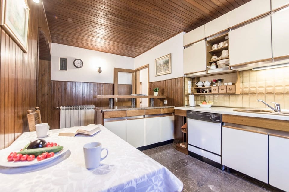 House (Three Bedroom Home with Terrace) | Dining room