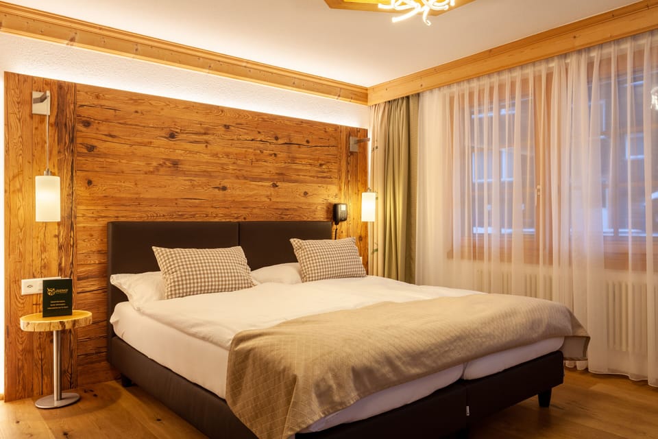 Triple Room | In-room safe, desk, laptop workspace, blackout drapes
