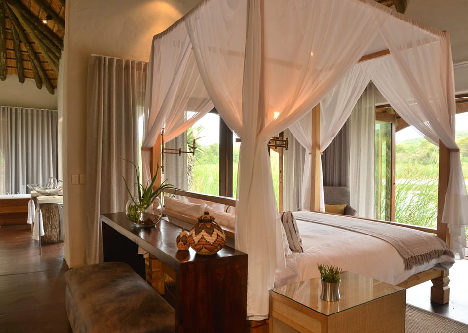 Deluxe Cottage, 1 Double or 2 Twin Beds (Leadwood) | In-room safe, free WiFi, bed sheets