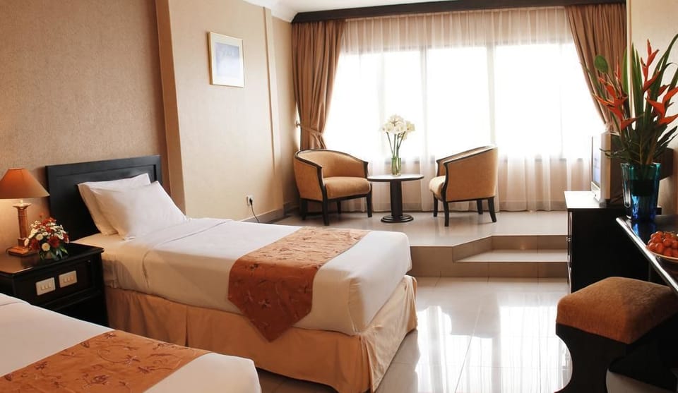 Minibar, desk, rollaway beds (surcharge), WiFi (free)