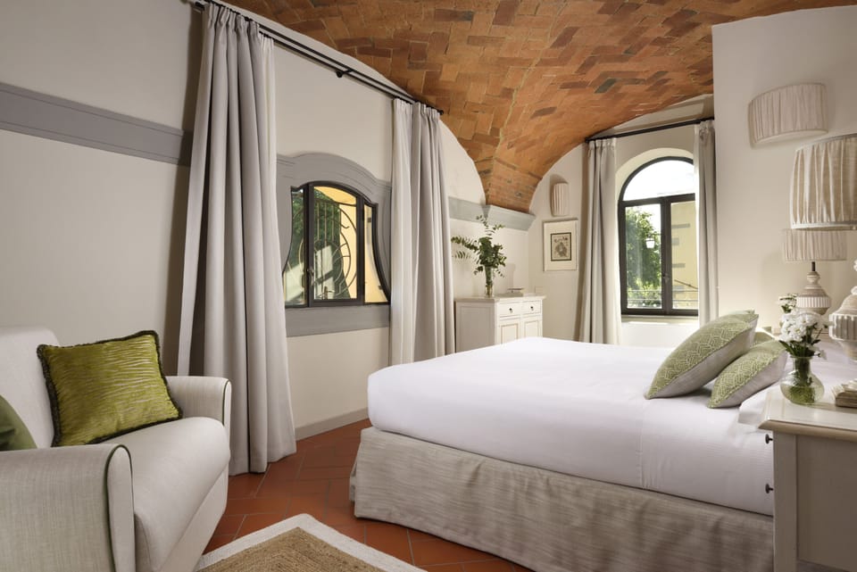 Premium bedding, memory foam beds, in-room safe, individually furnished