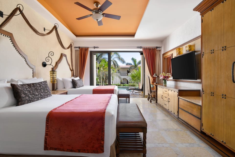 Junior Suite Swim Out Garden View Double | Premium bedding, pillowtop beds, minibar, in-room safe