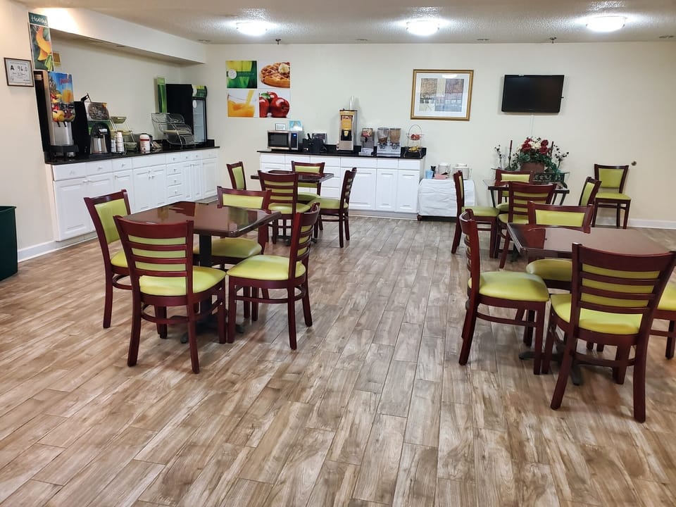 Free buffet breakfast