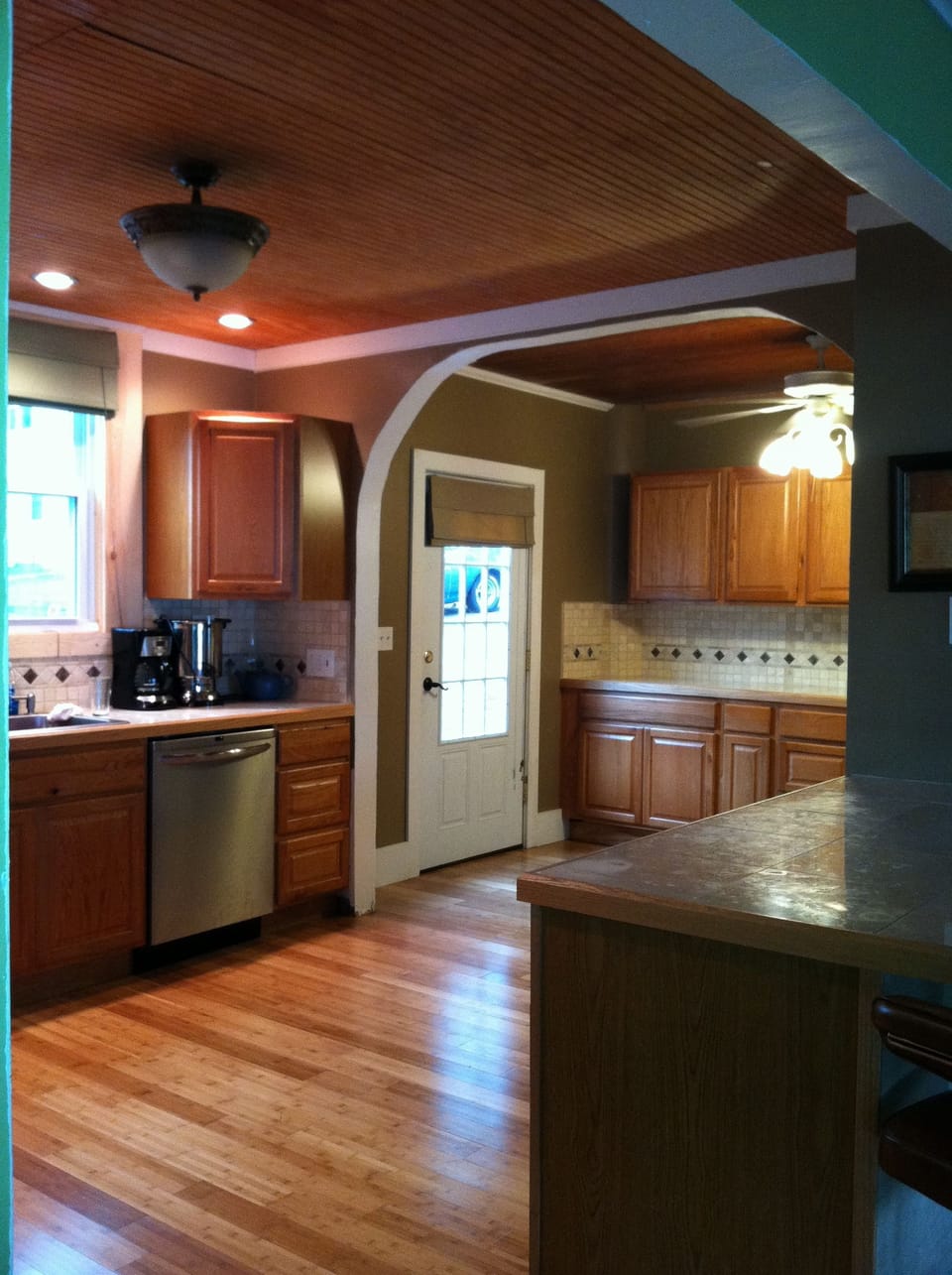 Superior House, 6 Bedrooms, Lake View | Private kitchen | Microwave, coffee/tea maker, toaster, freezer