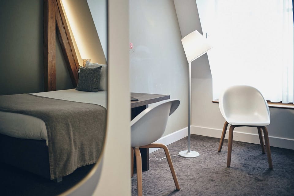 Superior Double or Twin Room | Bathroom | Eco-friendly toiletries, hair dryer, towels