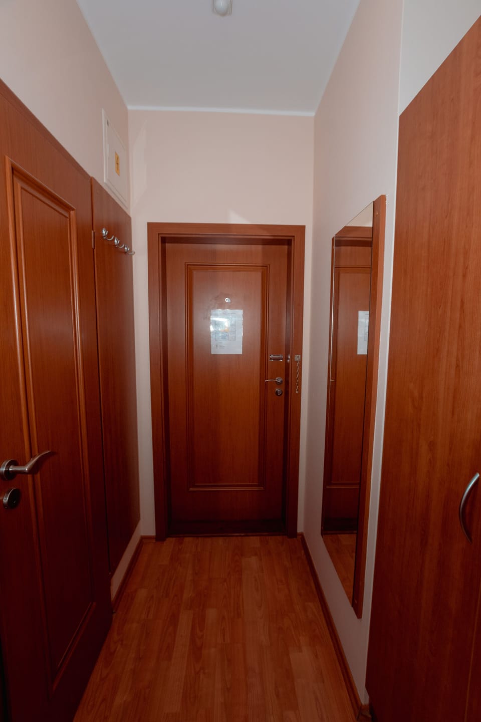 Twin Room | Desk, blackout drapes, soundproofing, iron/ironing board (on request)