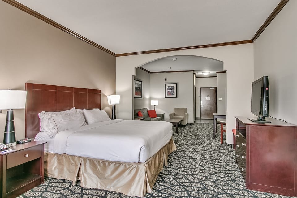 In-room safe, desk, blackout drapes, iron/ironing board