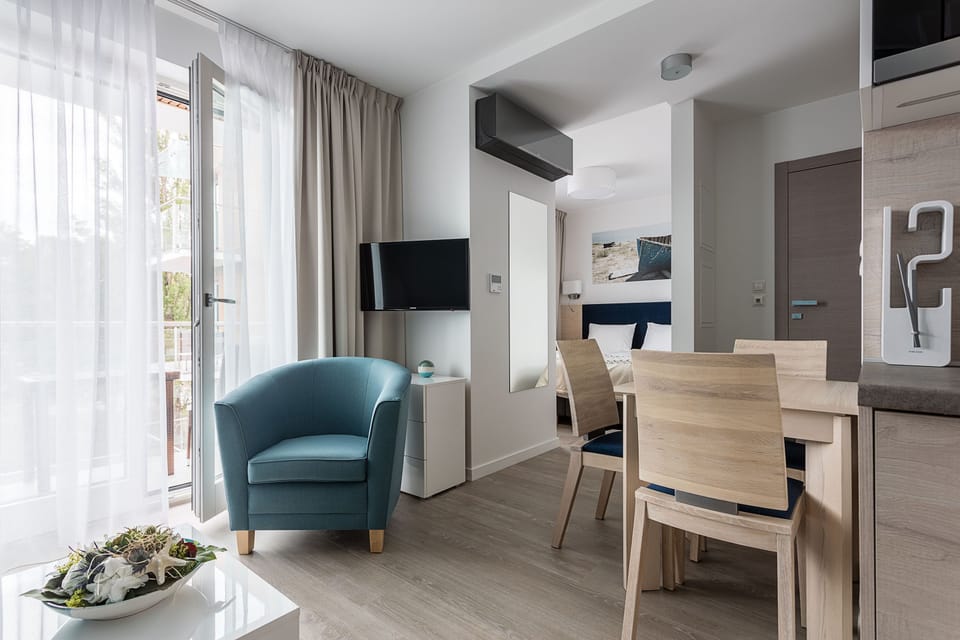 Family Apartment | In-room safe, blackout drapes, soundproofing, iron/ironing board