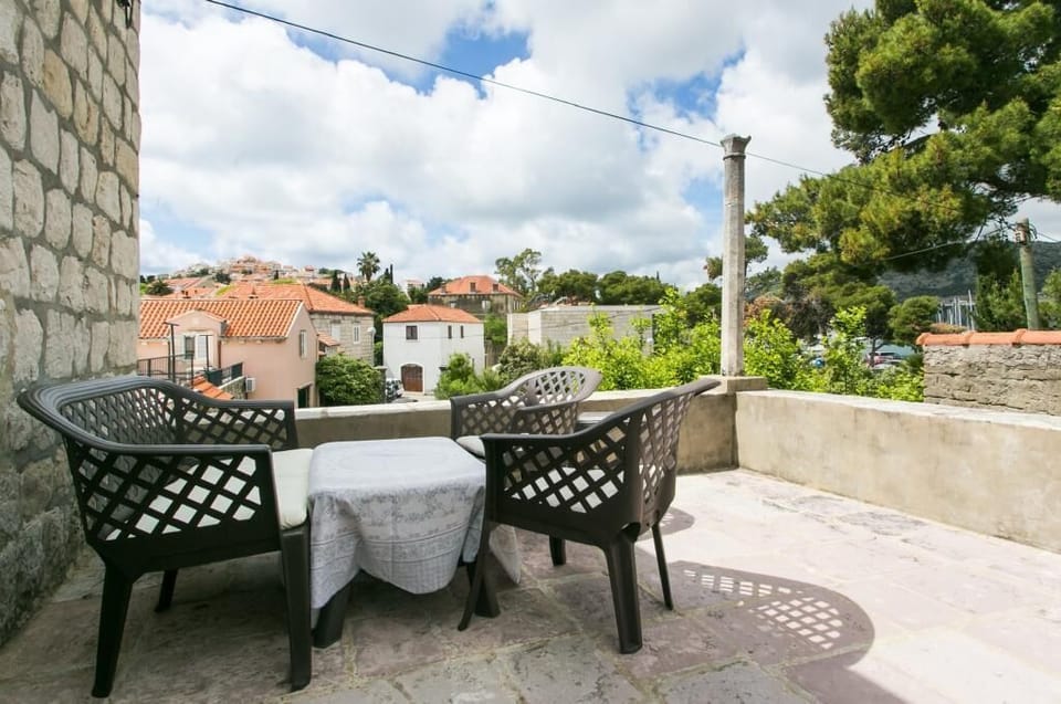 Apartment (Two-Bedroom Apartment with Terrace) | Terrace/patio