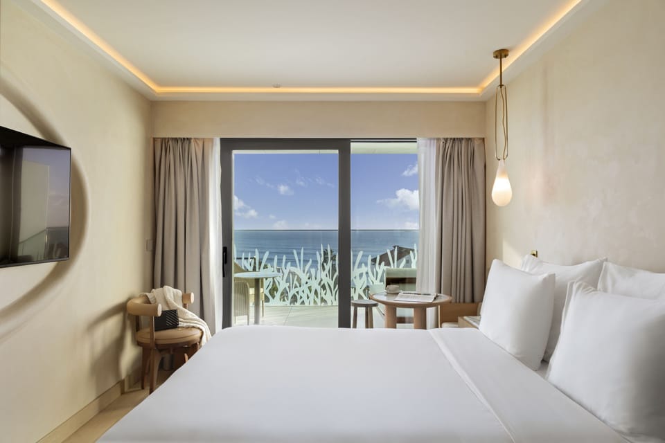 Double or Twin Room, Balcony, Ocean View (Front Ocean View) | Premium bedding, minibar, in-room safe, desk