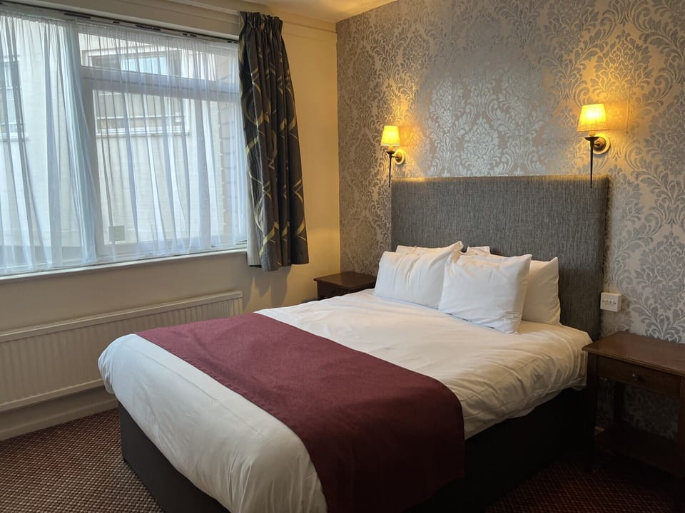 Double Room | Bathroom | Hair dryer, towels