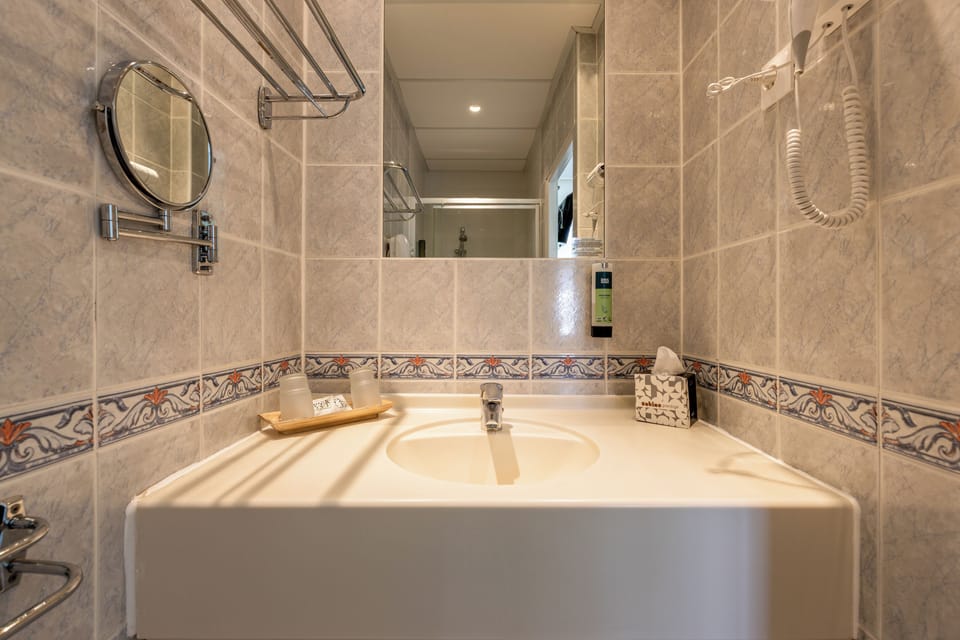 Classic Double Room, Garden Area | In-room safe, desk, soundproofing, cribs (free)