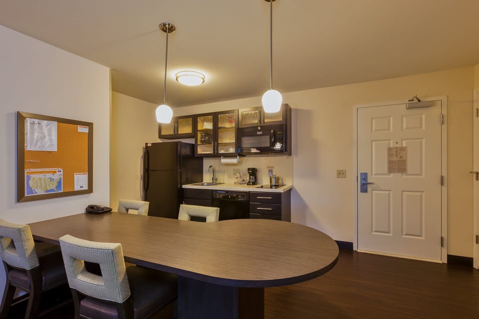 Desk, iron/ironing board, free WiFi