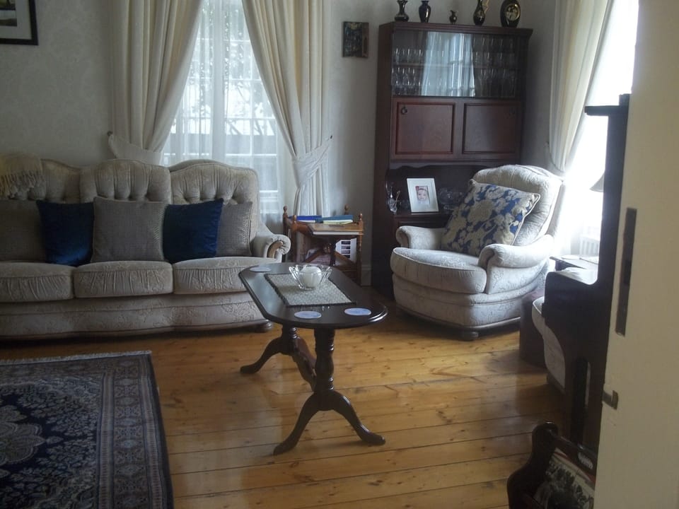 30-inch LED TV with cable channels, TV