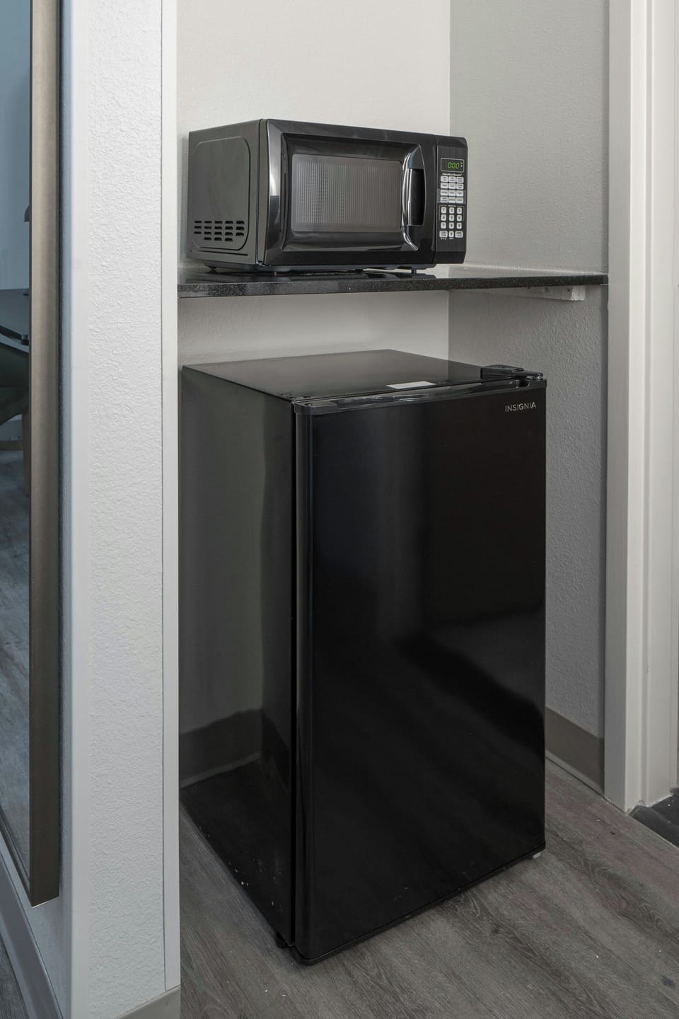 Suite, 1 King Bed with Sofa bed | Pillowtop beds, in-room safe, desk, laptop workspace