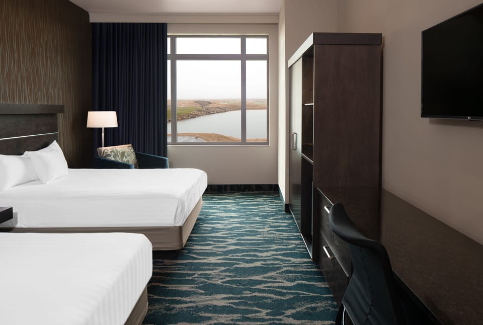 Deluxe Double Room | Pillowtop beds, minibar, in-room safe, desk