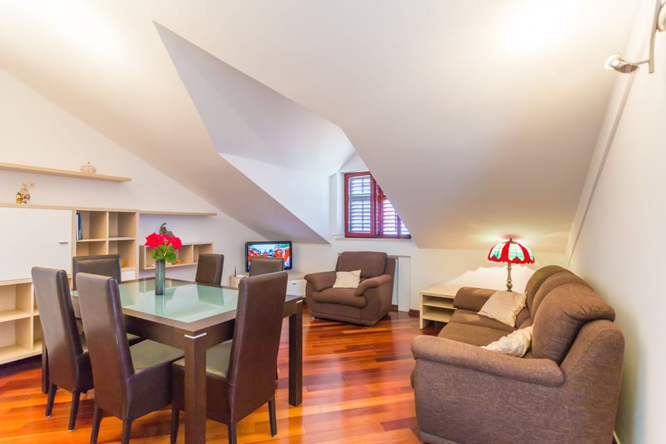 Apartment (Two Bedroom Apartment) | Living room | TV