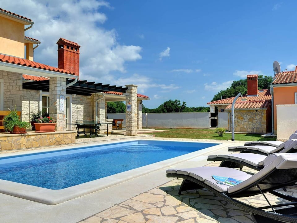 Villa | Pool | Indoor pool, outdoor pool