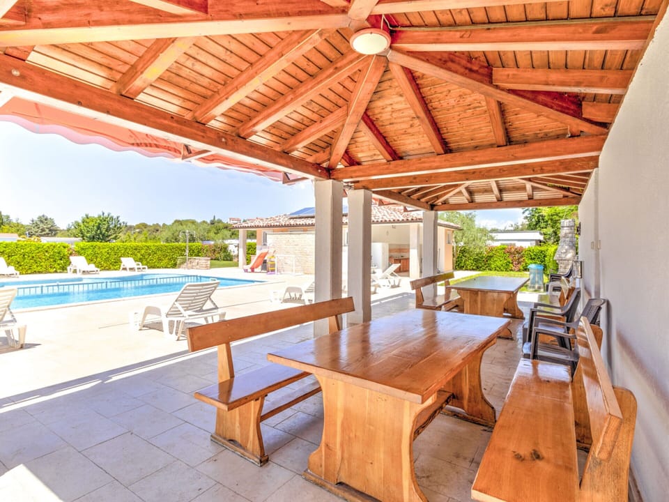 Mobile Home | Pool | Outdoor pool