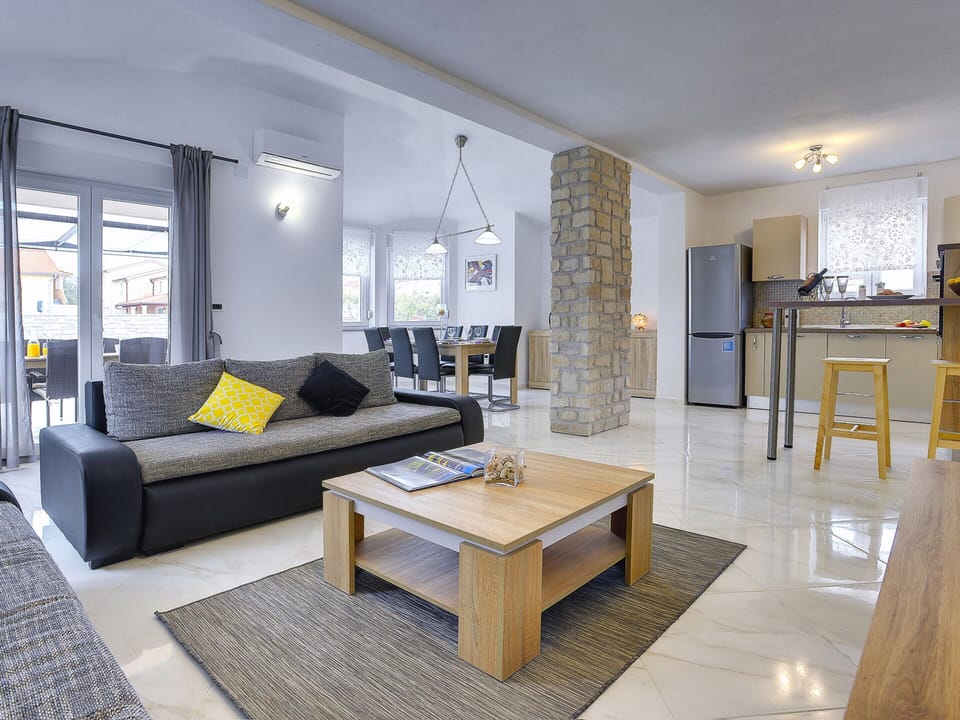 Villa | Living area