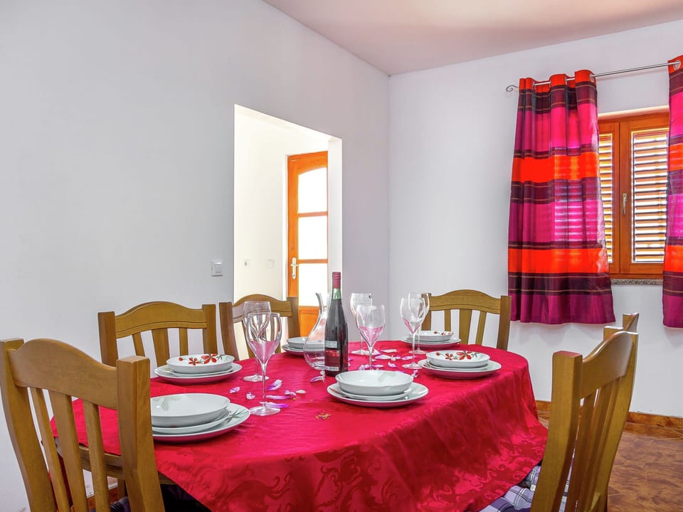 House | Dining