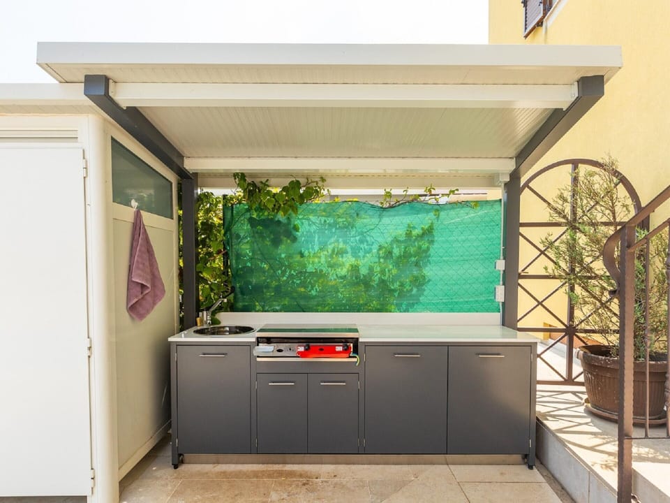 House | Private kitchen | Highchair
