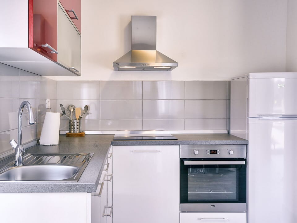 Villa | Private kitchen | Cookware/dishes/utensils