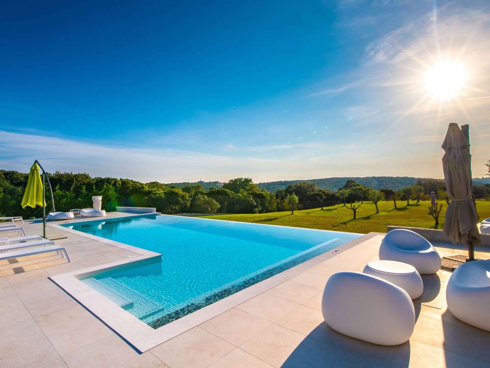 Villa | Pool | Indoor pool, outdoor pool