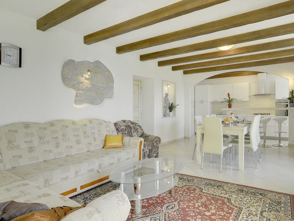 Villa | Living area