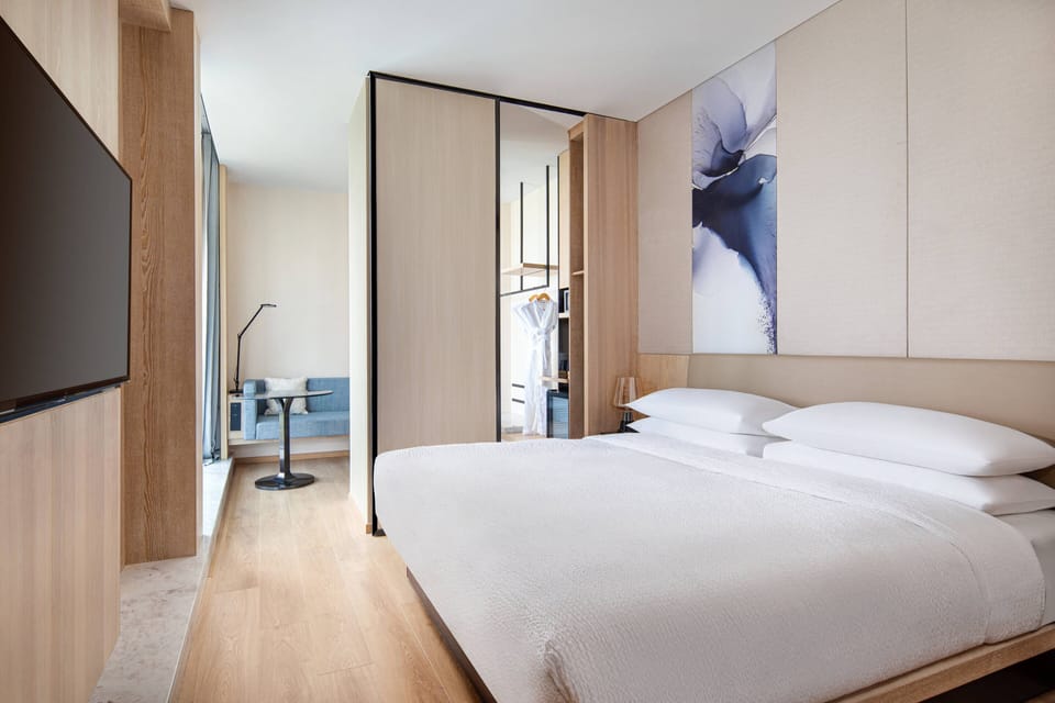 In-room safe, soundproofing