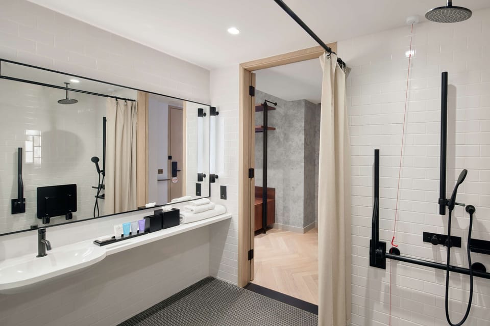 Bathroom shower
