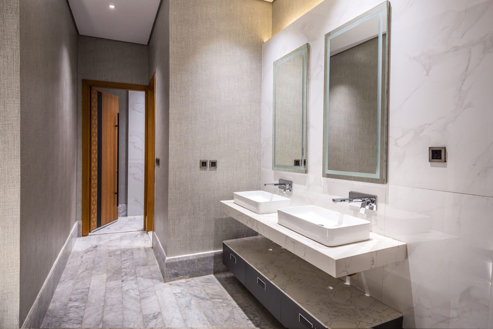 Shower, bathrobes, slippers, bidet