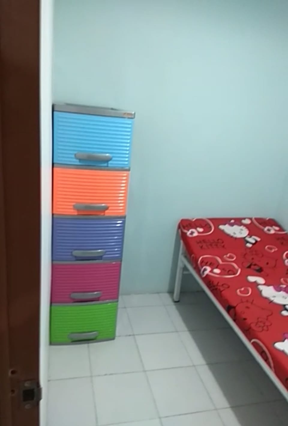 Standard Single Room, Shared Bathroom | Desk, free WiFi, bed sheets