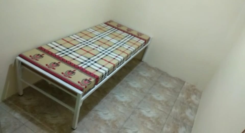 Standard Single AC Room, Shared Bathroom | Desk, iron/ironing board, free WiFi, bed sheets