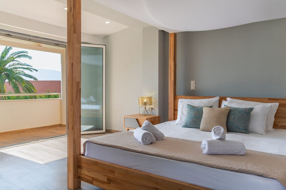 Egyptian cotton sheets, premium bedding, in-room safe