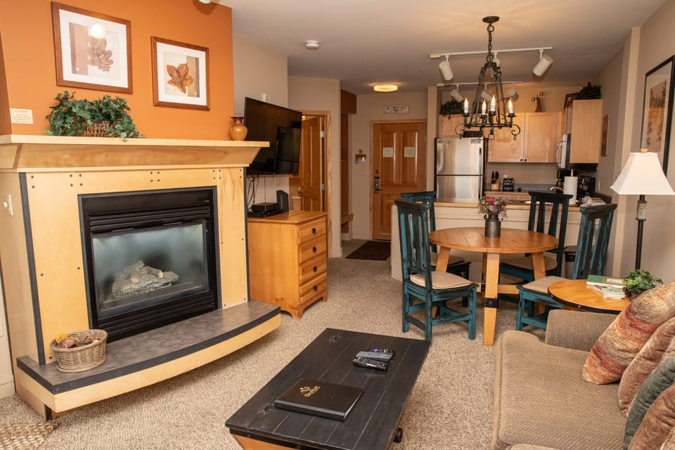 Condo, 1 Bedroom | Interior