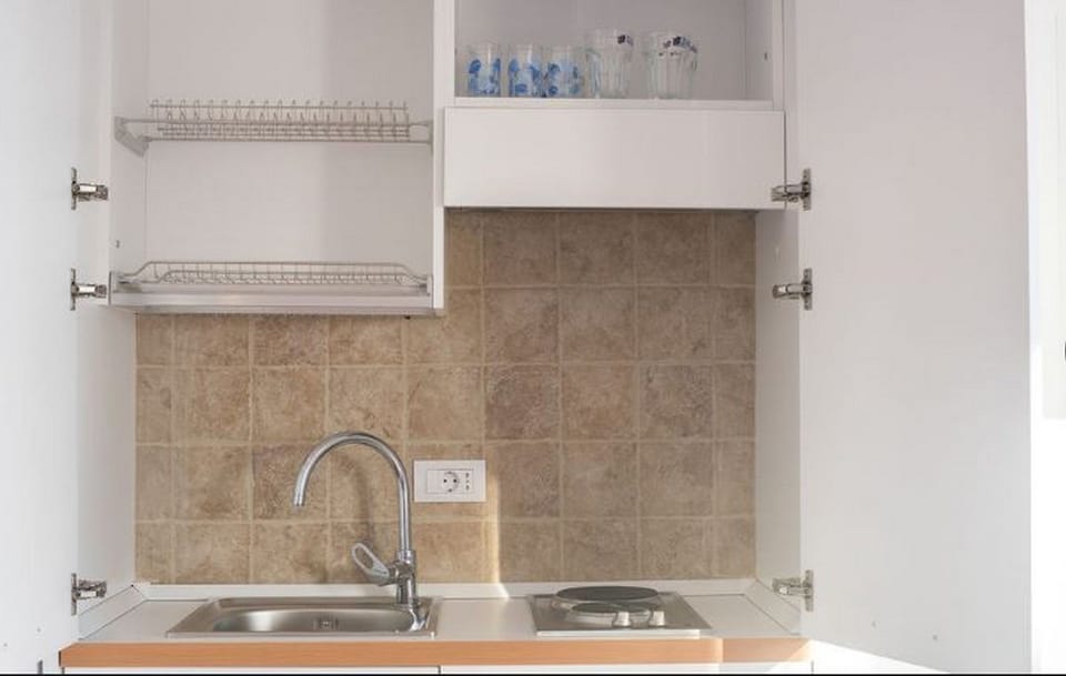 Studio, Sea View | Private kitchenette