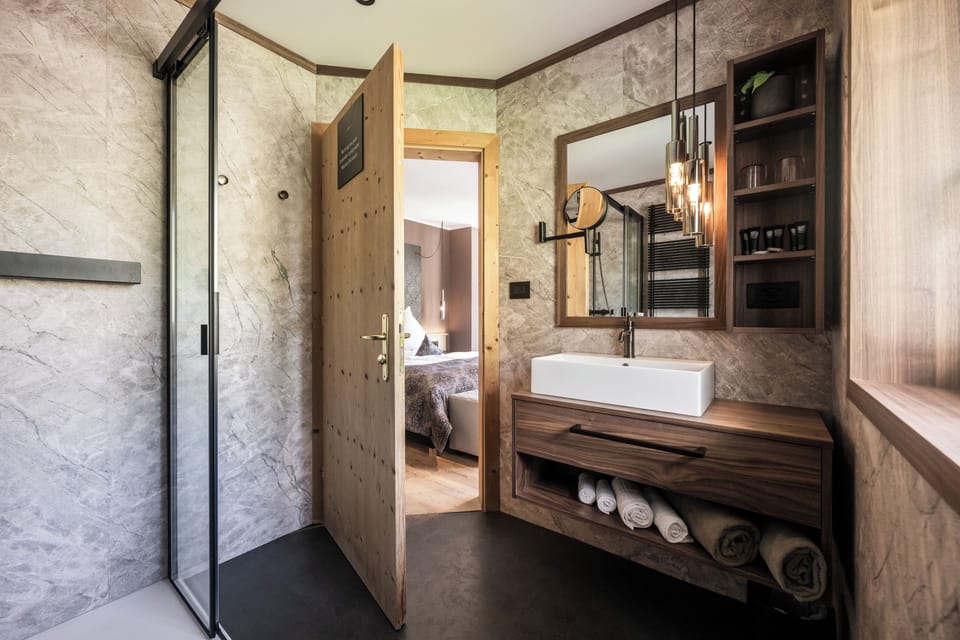 Shower, free toiletries, hair dryer, bathrobes