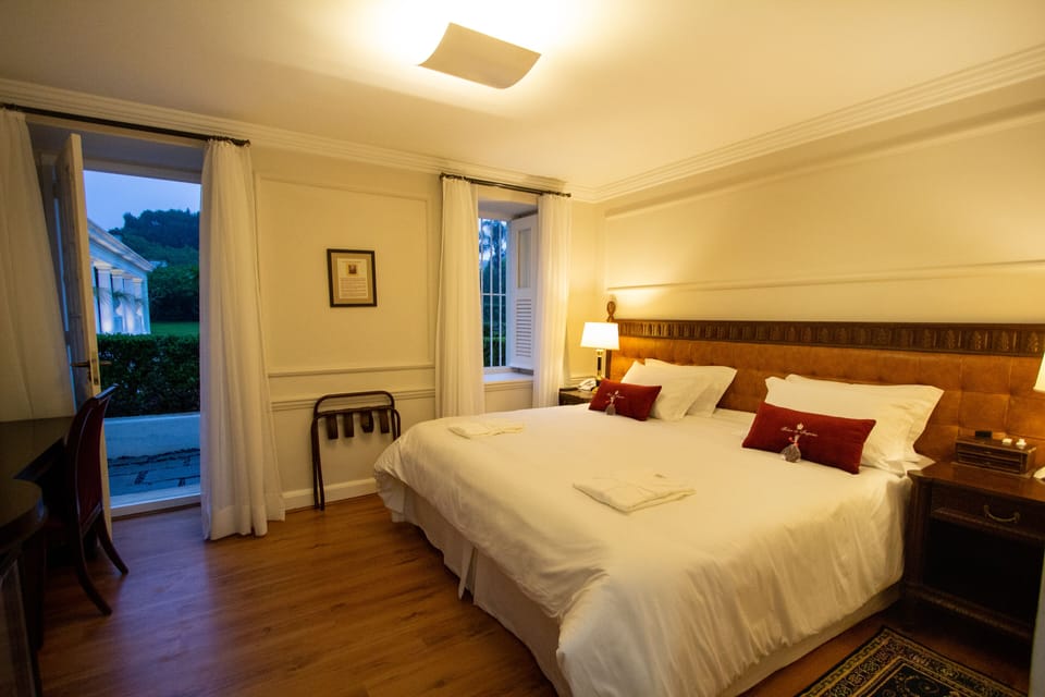 Suite | Minibar, in-room safe, individually decorated, free WiFi