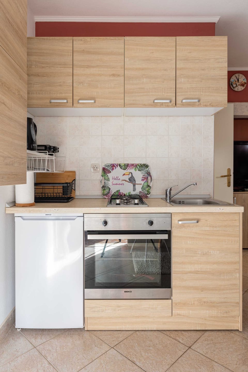 Apartment (Comfort One Bedroom Apartment) | Private kitchen | Fridge, stovetop, coffee/tea maker, electric kettle