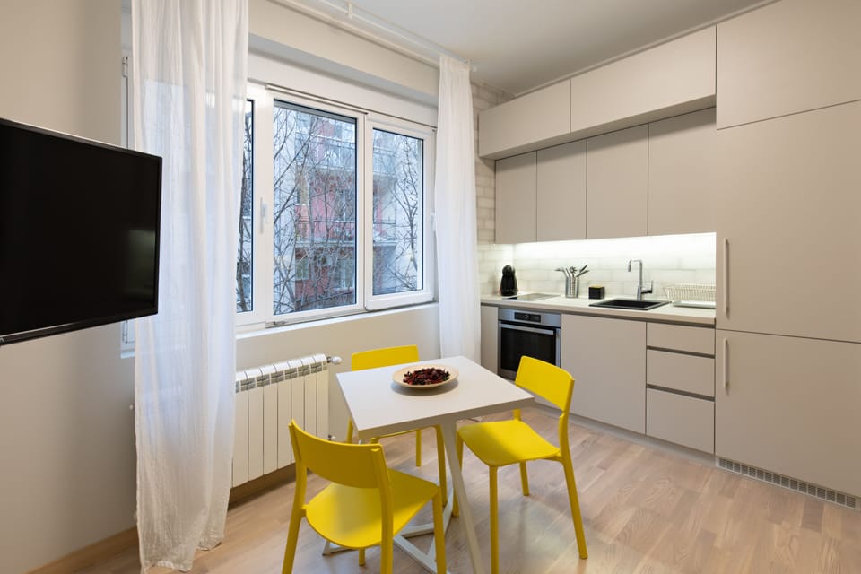 Design Studio Suite | In-room dining