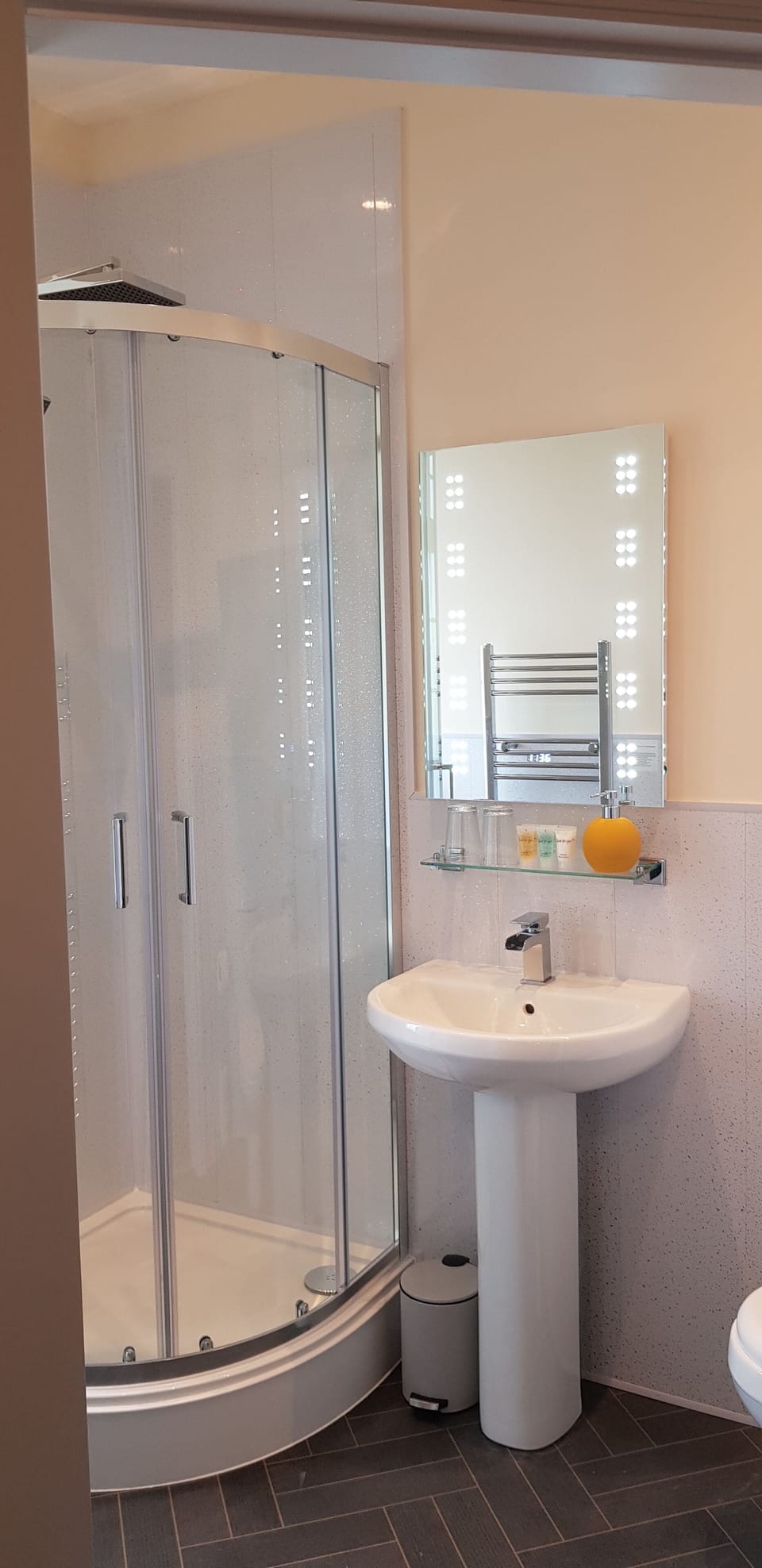Double Room (Mynydd Parys) | Bathroom